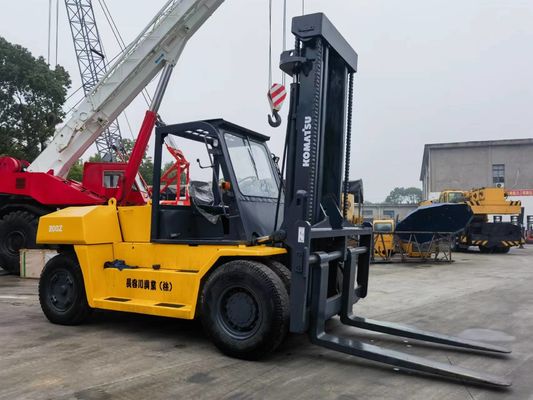 Komatsu 100% Япония Оригинальный FD200 20-тонный подержанный вилочный погрузчик с шириной вилки 550 мм