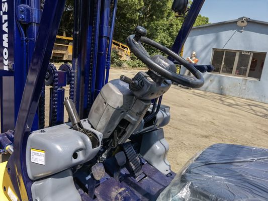 1200 мм Длина вилки Komatsu FD30-14 3TON вилочная погрузка для ресторана подержанная 2стадия 3стадия