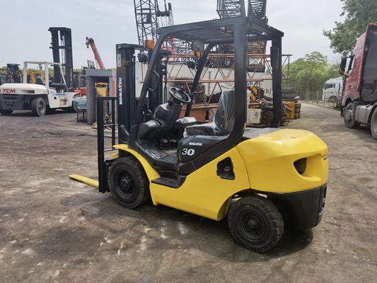 Ручной источник питания 3 тонны Komatsu FD30 вилочная погрузка для плавной работы склада