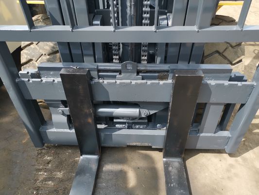 Малый дизельный вилочный погрузчик в Японии Komatsu FD30 FD40 FD50 3 тонны 4 тонны 5 тонн