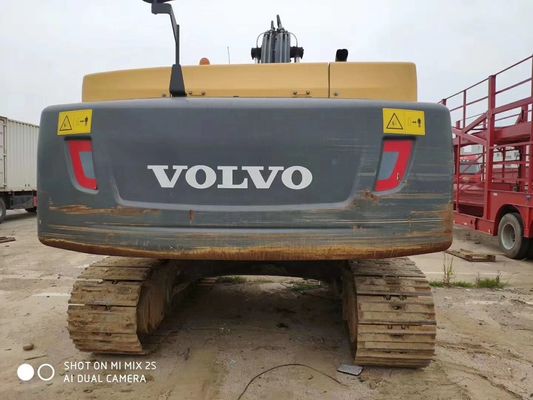 Использованный гидравлический экскаватор Volvo EC250 с низким рабочим временем в Шанхае