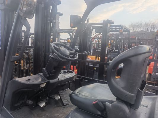 2.5 тонн Toyota Forklift FD30 для обработки материалов Год 2012 Печатные мастерские