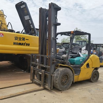 5-тонный вилочный погрузчик Komatsu FD50-10 FD50-7 FD50 с ручным источником питания и в хорошем состоянии