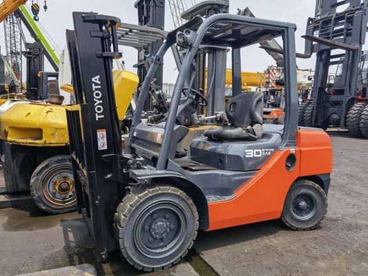 3000 кг Бензиновый двигатель Toyota 8F30 Гидравлический дизельный вилочный погрузчик для тяжелых грузов