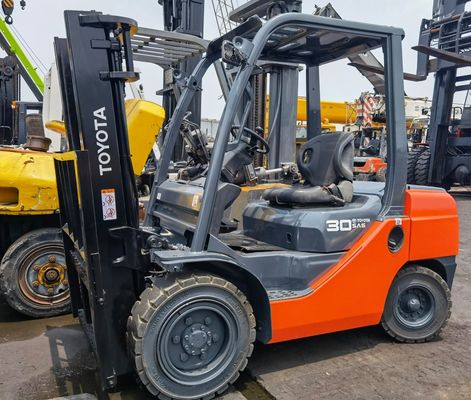 3000 кг Бензиновый двигатель Toyota 8F30 Гидравлический дизельный вилочный погрузчик для тяжелых грузов