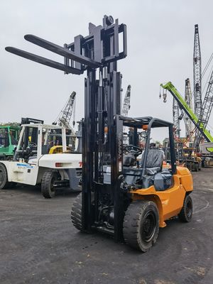 Сделать Toyota 5 тонн погрузчик использованный FD50 7f50 8f30 3тонный погрузчик 5тонный дизельный погрузчик