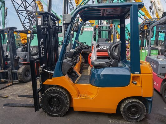 Погрузчик Toyota FD15 1,5 тонны Подержанный погрузчик с обычной шириной вилки в хорошем состоянии