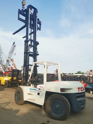 Источник питания Используемый 10-тонный вилочный погрузчик TCM FD100 с шириной вилки и рутиной