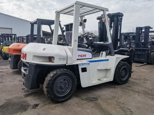 TCM FD70 7-10 тонн вилочный погрузчик с дизельным двигателем и рутинной длиной вилки в Шанхайском дворе