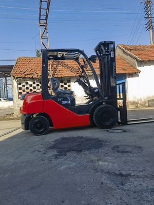 Вес KG 3000 кг Подержанный вилочный погрузчик Toyota 3 тонны FD30 8f30 Япония Оригинал для энергетической добычи