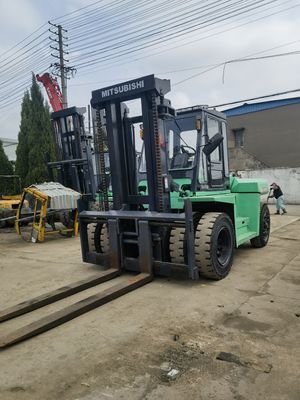 Шанхай Продажа Mitsubishi FD120 вилочная погрузка в хорошем состоянии для пищевой промышленности