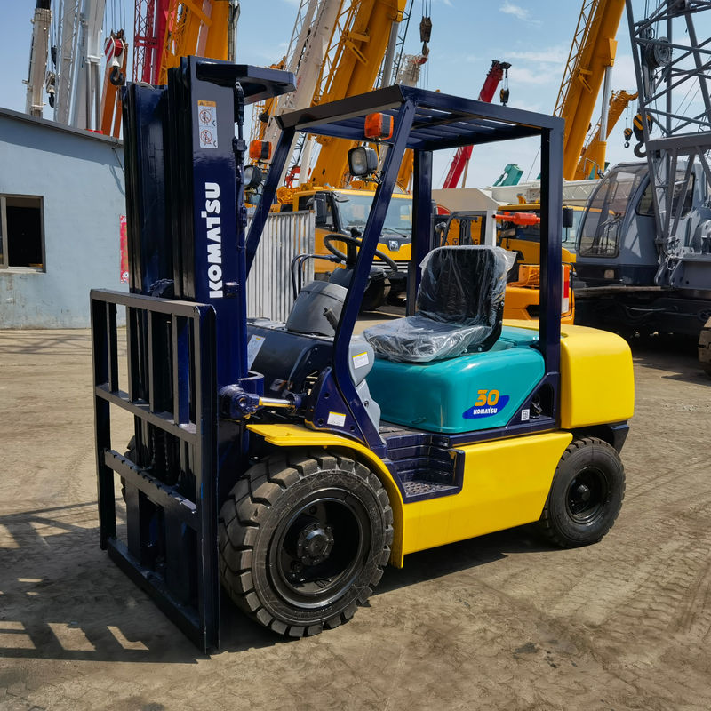 90% KOMATSU FD30 вилочный погрузчик ручной источник питания в Longhua с FD40 FD50 FD70
