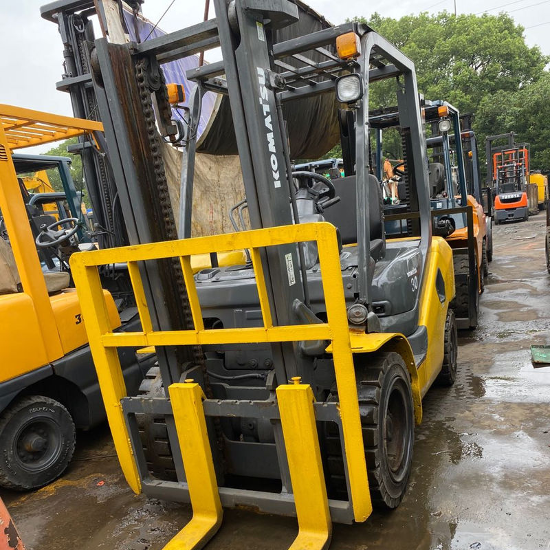 Запустите свой продуктовый магазин с использованием Komatsu FD30 Дизельный вилочный погрузчик 3 тонны FD25 FD40 FD50