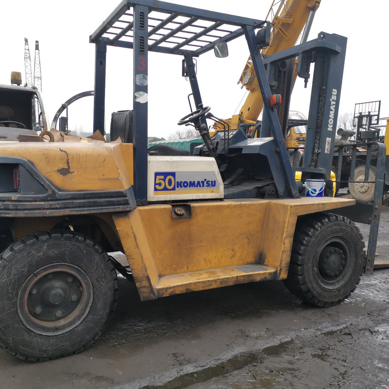Komatsu 5t погрузчик с цилиндром 1200 мм Длина вилки 2,7*1,2*2,1 м Общие габариты
