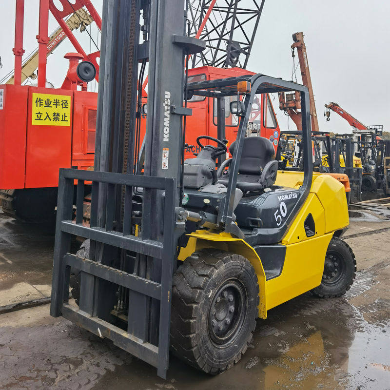 Шанхайская Инсток Komatsu FD50-10 5тонный вилочный погрузчик с 2,5 тонной 3тонной 3,5тонной 5тонной 7тонной 15тонной