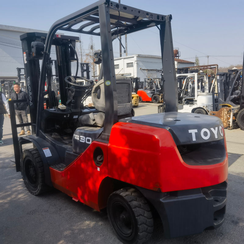 TOYOTA 8F30 7F30 FD30 вилочный погрузчик с дизельным двигателем длиной вилки 4,5 м и мачтой 3-х ступеней